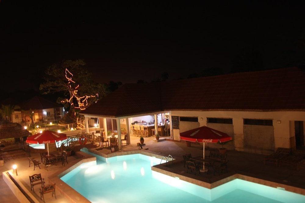 Bamboo Garden Hotel سيريكوندا المظهر الخارجي الصورة