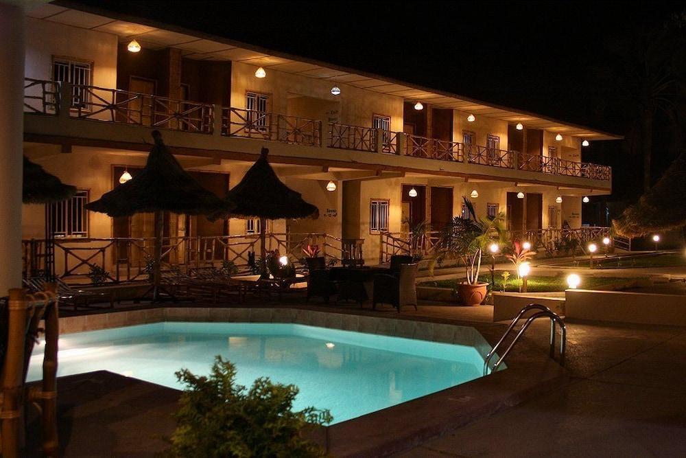 Bamboo Garden Hotel سيريكوندا المظهر الخارجي الصورة