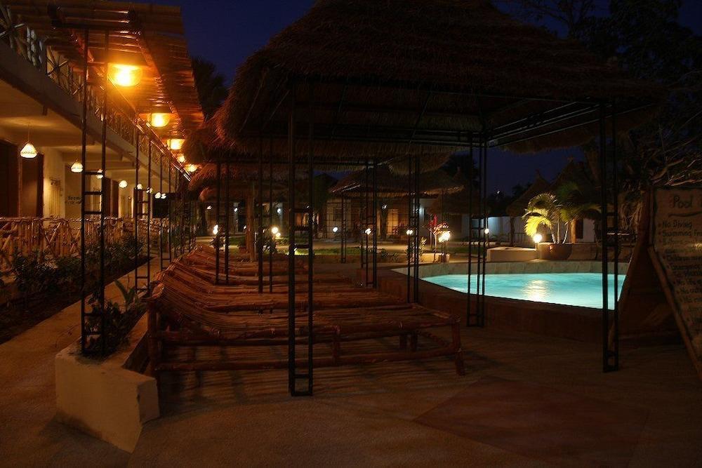 Bamboo Garden Hotel سيريكوندا المظهر الخارجي الصورة